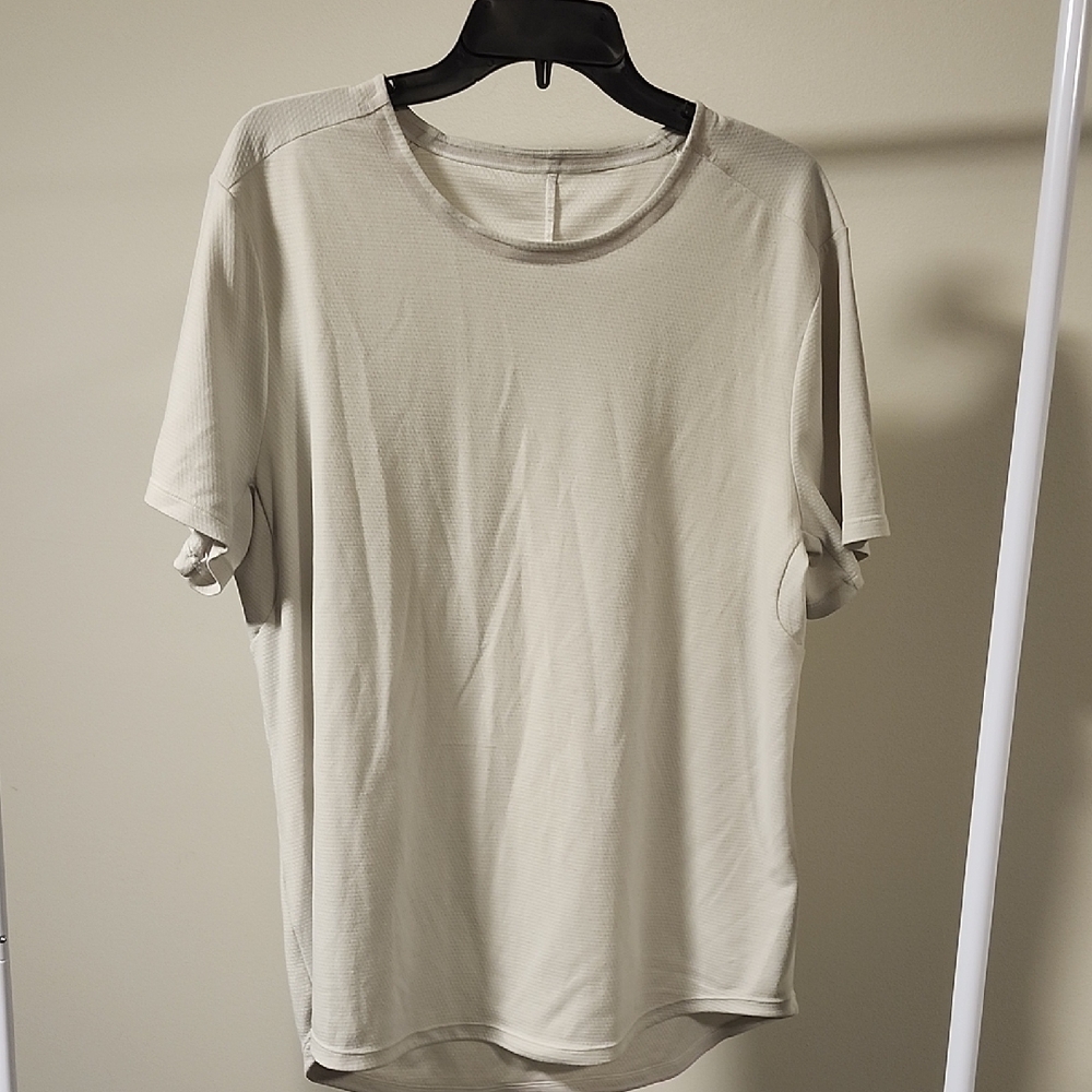 lululemon athletica Light Beige Short Sleeve Tee
